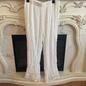 Krazy Kat White Lace Trim Pants